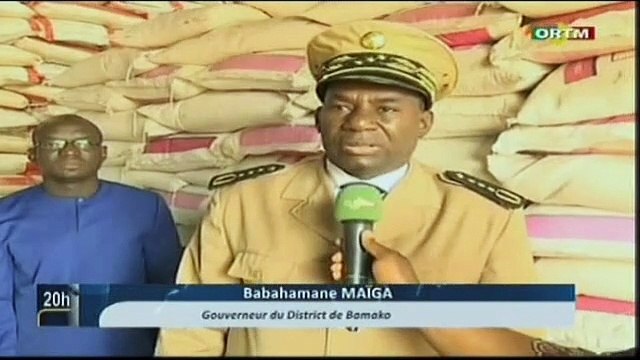 ORTM - Visite du gouverneur du district de Bamako dans certains magasins de riz importés