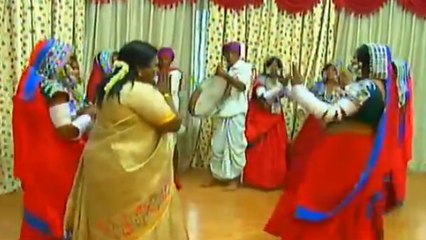 பழங்குடியின மக்களுடன் நடனம் ஆடிய தமிழிசை
