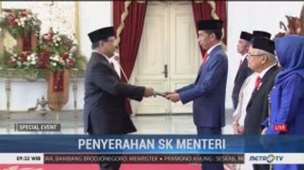 Presiden Jokowi Serahkan SK Menteri