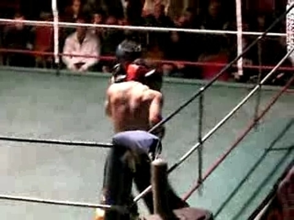 combat de full contact 2 eme round dock des sud marseille