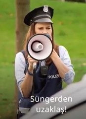 Biz arabada sigara içme yasağına kızıyoruz ya, beterin beteri varmış