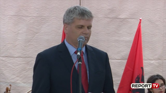 Ambasadori i ri austriak: Keqardhje që u shty vendimi për negociatat, Europa nuk është e plotë