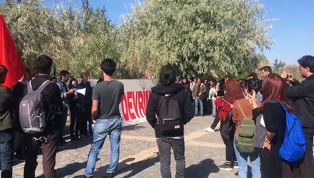 ODTÜ'de provokatif yürüyüşe öğrencilerden tepki: Saldırılara ve faşizme karşı bir aradayız