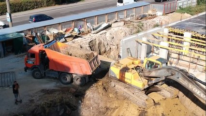 Extreme Dump Truck Unloading VOLVO Excavator JCB Tractor CAT Dozer Oversize Load