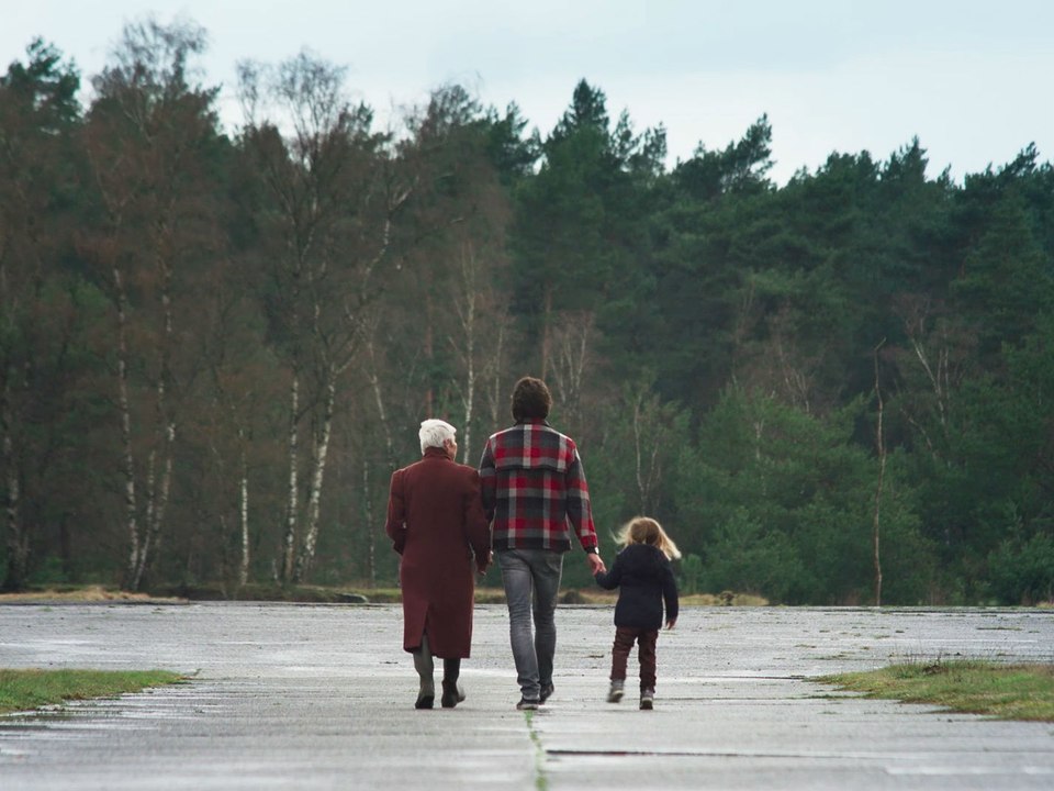 Il était un petit navire: Trailer HD st EN