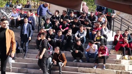 Kalbinden bıçaklanan lise öğrencisi son yolculuğuna uğurlandı