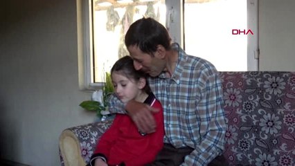 Muğla okuması için babasının 4 km yol yaptığı gamze, bu sefer de servis engeline takıldı küçük kızı...