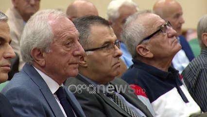 Ora News - "Fjalori i termave bazë të Kimisë", prezantohet botimi i parë në Anglisht