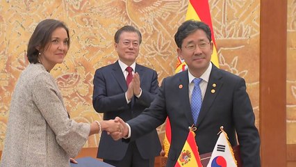 문 대통령 "스페인과 5G 분야 협력하면 시너지" / YTN