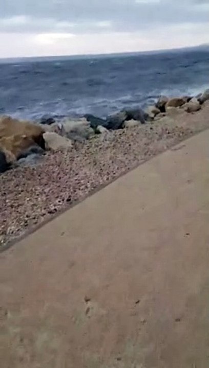 Martigues : de fortes vagues du côté de l'étang de Berre