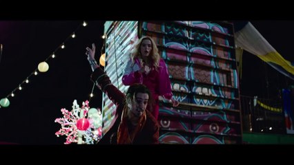 Retour à Zombieland Film Extrait - Maintenant on se la pète ou on se dégonfle!