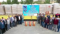 Ankara Büyükşehir çiftçilere yem bitkisi tohumu dağıtımına başladı