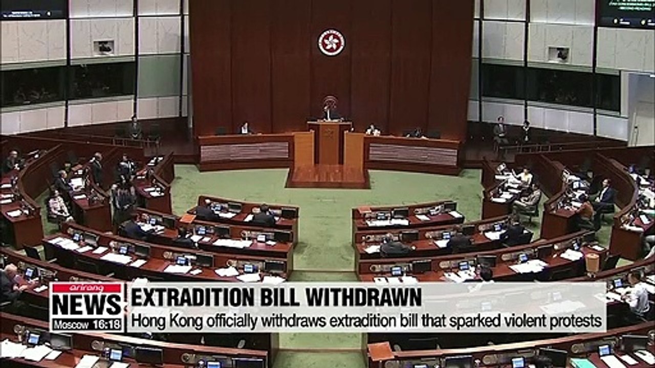 Hong Kong officially withdraws extradition bill; protesters call for more demands