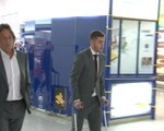 Ligue des Champions : Groupe B - Lucas Hernandez arrive à l'aéroport avec des béquilles