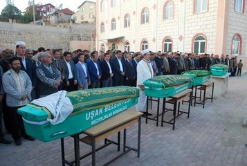 Yangın faciasında ölen baba ve 3 çocuğu toprağa verildi