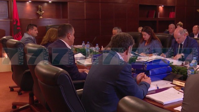 KLGJ SKUALIFIKON SOLLAKUN, JASHTE GARES PER NE GJYKATEN E LARTE - News, Lajme - Kanali 7