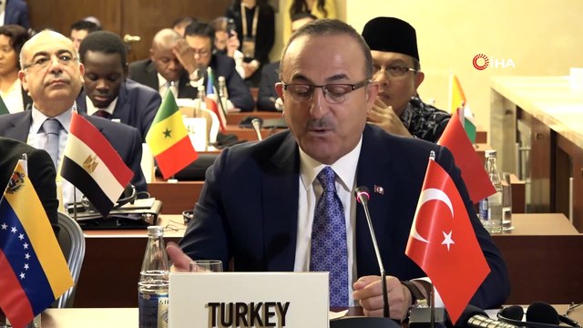 - Dışişleri Bakanı Çavuşoğlu Azerbaycan’da- Dışişleri Bakanı Çavuşoğlu, Bağlantısızlar Hareketi Zirvesi’ne katıldı