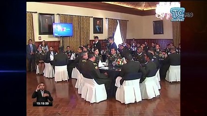 Policías heridos recibieron reconocimientos