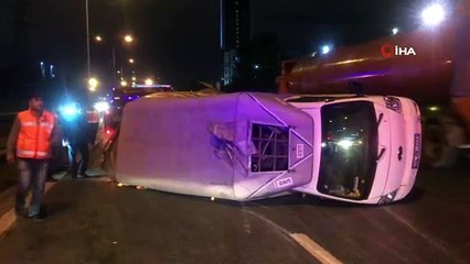 Basın Ekspres yolunda sebze yüklü kamyonet devrildi. Çok sayıda ekip olay yerine sevk edildi