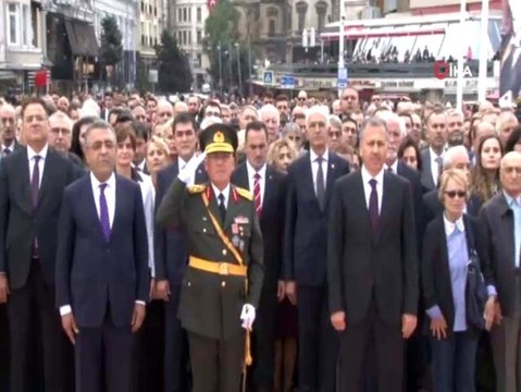 Taksim'de 29 Ekim Cumhuriyet Bayramı töreni