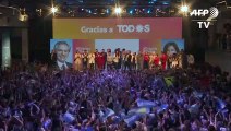 Argentinos celebran el triunfo de Alberto Fernández