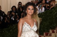 Selena Gomez dedicates song to her fans