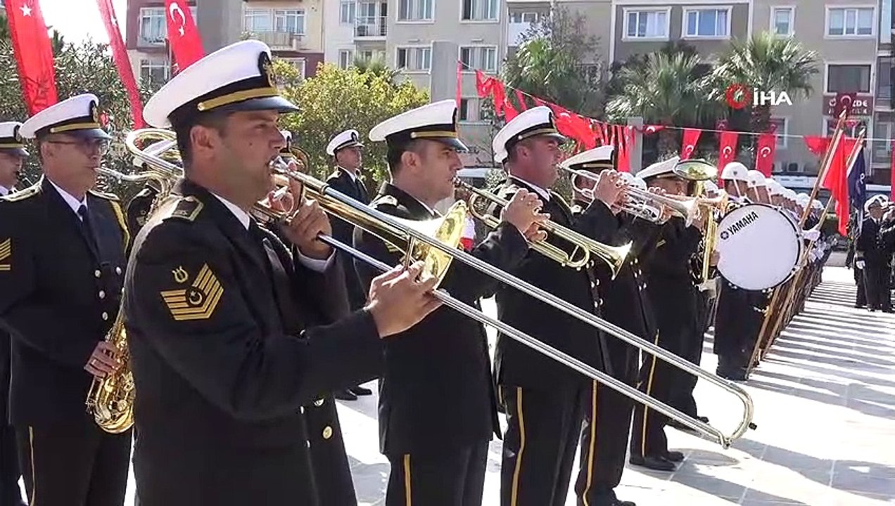 Çanakkale’de 29 Ekim kutlamaları çelenk sunma töreni ile başladı