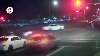 Bebekli çift kazadan son anda kurtuldu 