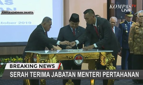 Ryamizard Serah Terima Jabatan Menhan ke Prabowo Subianto