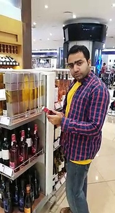 Dubai Airport duty free shop