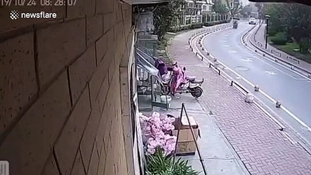 Several pets frightened by loud explosion caused by gas leak in north China