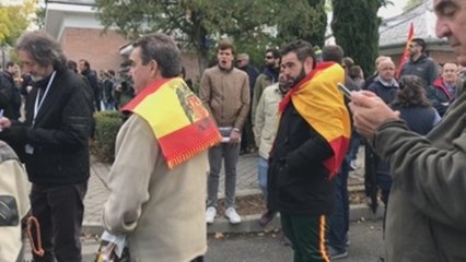 Simpatizantes de Franco se concentran en los alrededores del cementerio de Mingorrubio