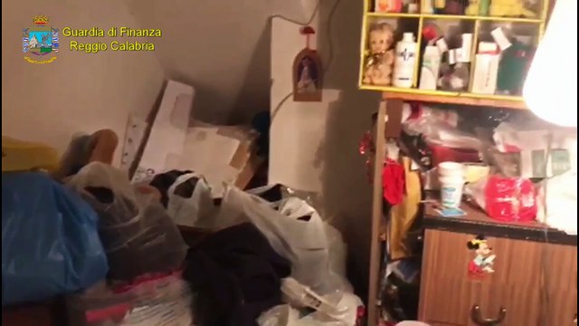 Reggio Calabria - Circuiva persone deboli, anziane e incapaci con riti esoterici (24.10.19)