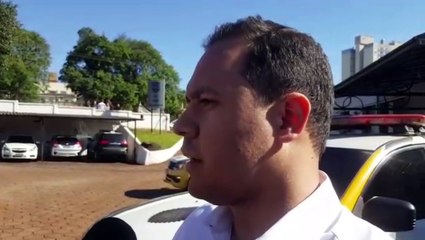 Policial estava em carro em que mulher foi baleada na Estrada Chaparral, diz advogado