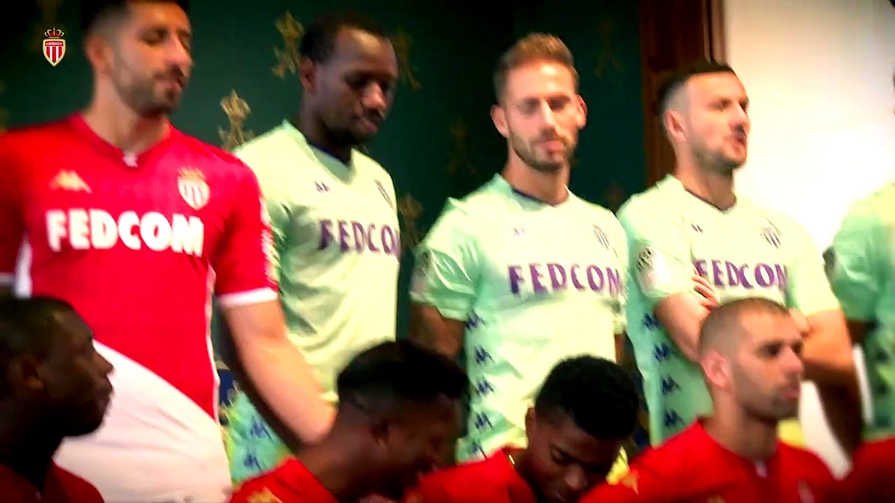 Les coulisses de la photo officielle au Musée Océanographique de Monaco.