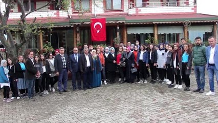 Şehitlerin isimlerinin yaşatıldığı meyve bahçesi