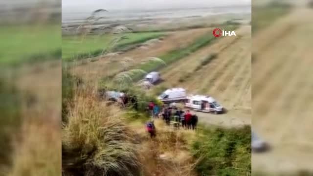 Kontrolden çıkan otomobil takla atıp şarampole yuvarlandı: 2'si ağır, 4 yaralı