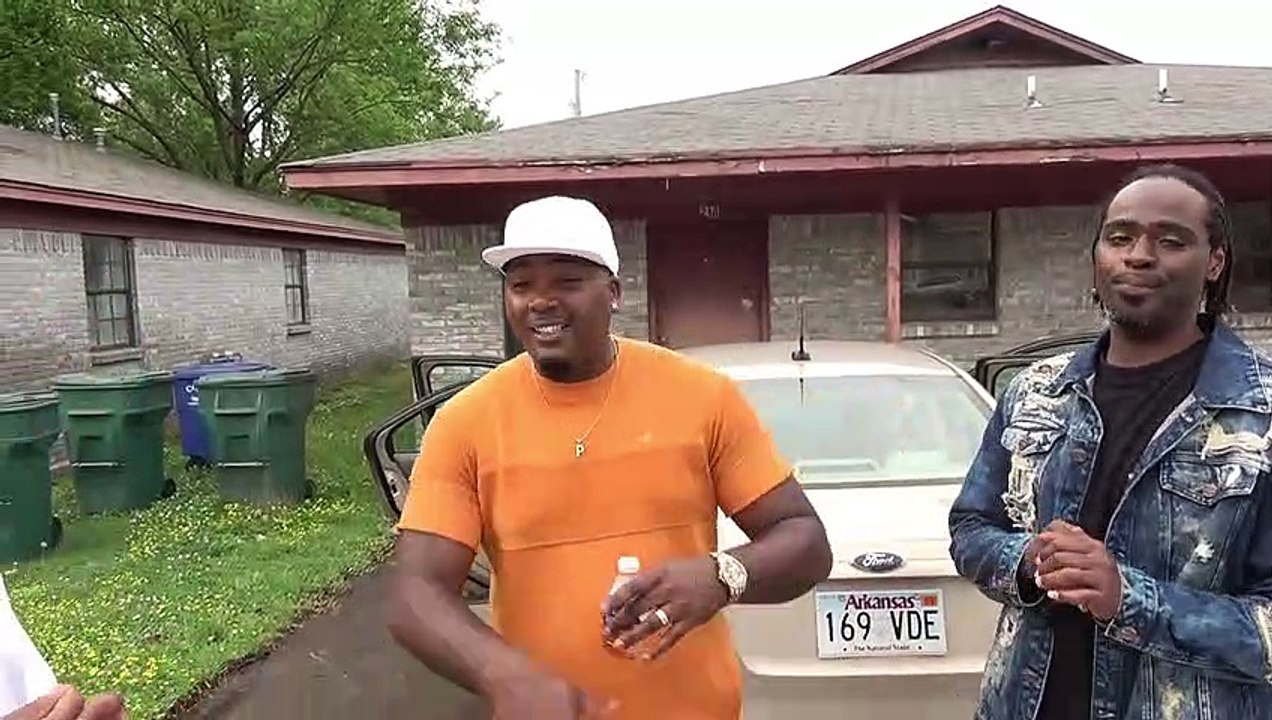 CONWAY, ARKANSAS HOOD INTERVIEW  FREESTYLE WITH ARTIST PHAEVA PHAWTY