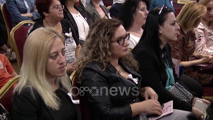 Ora News - Lëvizja Demokratike e Gruas, aktivitet sensibilizues kundër kancerit të gjirit