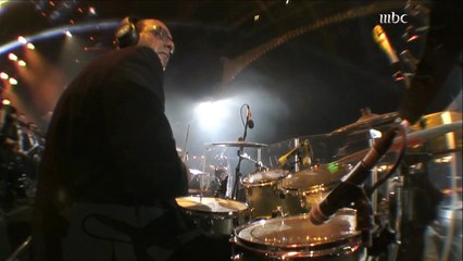 قبل أحبك.. ياما كذبني القصيد  وبعد حبك.. صار يكتبني القصيد