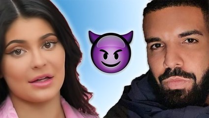 Video herunterladen: Kylie Jenner Caught Flirting With Drake Amid Travis Scott Break Up Claims New Report