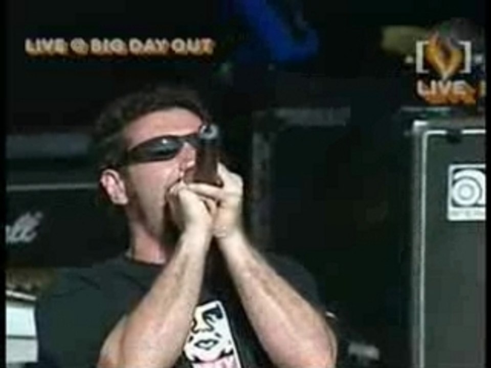 System  Of A Down - Suggestions (BDO 2002)