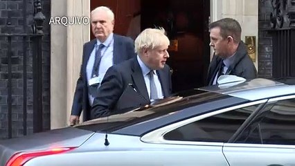 Johnson pede apoio a eleições