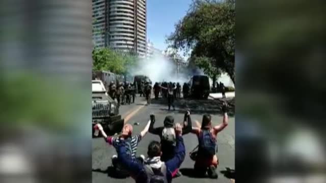 Miles de personas vuelven a salir a la calle en Chile