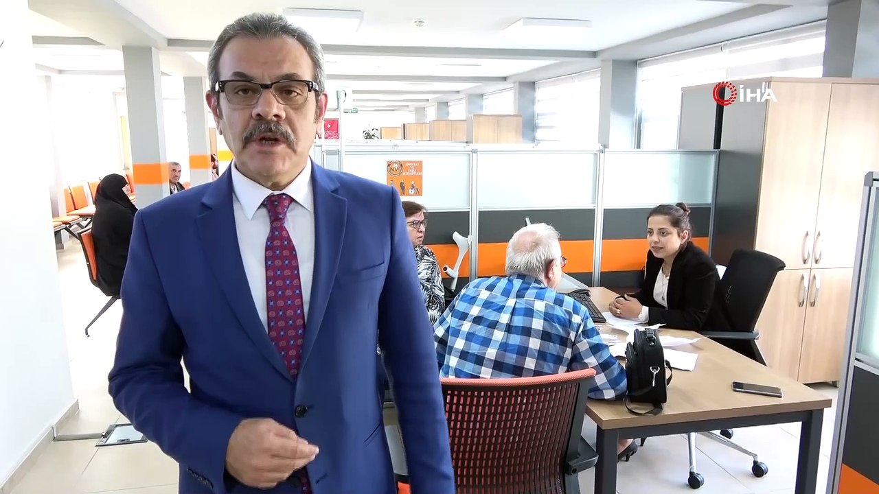 Nüfus Müdürlüğü yeni binasına taşındı, 547 bin lira kira ödemekten kurtuldu