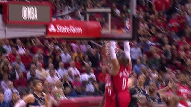 Westbrook raises the roof on Houston debut