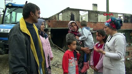 Yangında evi küle dönen aile yardım bekliyor