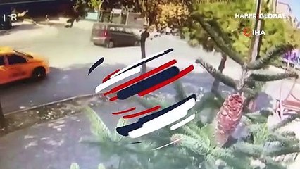 'Yol verme' kavgasını dakikalarca ayıramadılar