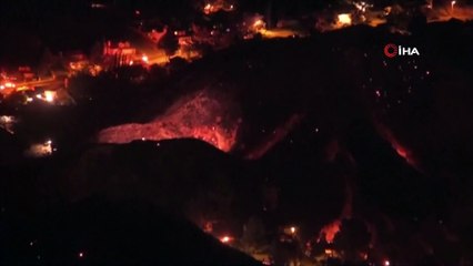 - Kaliforniya’da Orman Yangını Nedeniyle On Binlerce Kişi Tahliye Edildi