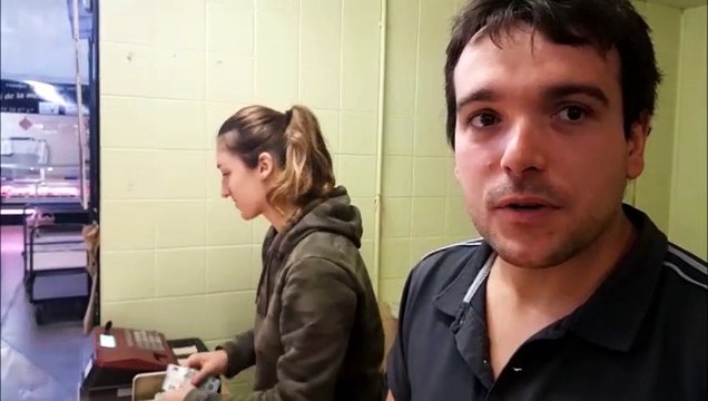 Les paysans défendent les produits au lait cru du territoire